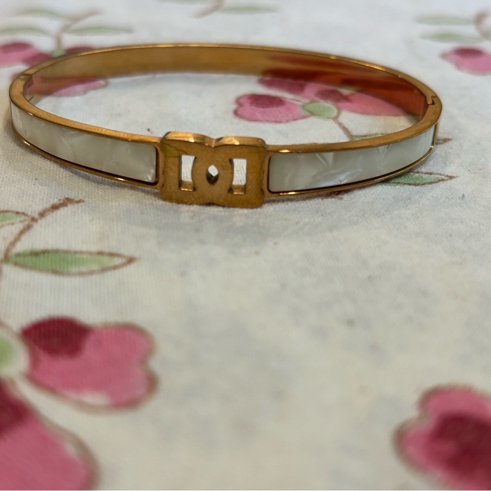 Designer inspired anti tarnish Gold and Cream Bangle Bracelet